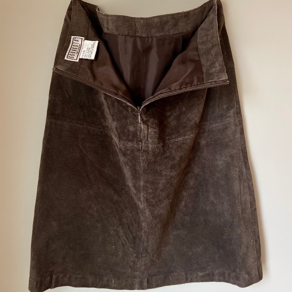 B B Dakota Pret a Porter suede leather skirt